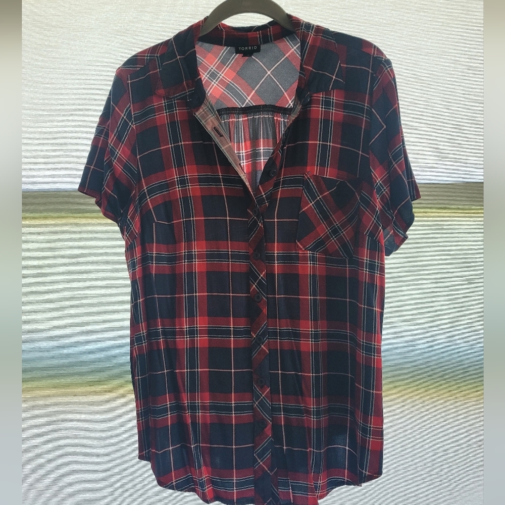 Torrid Top - Picture 3 of 4